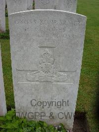 Etaples Military Cemetery - Crookes, Joseph