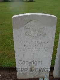 Etaples Military Cemetery - Cross, Henry Alfred