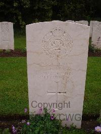 Etaples Military Cemetery - Cross, Joseph Henry