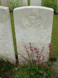 Etaples Military Cemetery - Crump, Lionel Percy