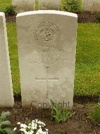 Etaples Military Cemetery - Cunningham, T
