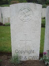 Etaples Military Cemetery - Curling, Robert Thomas