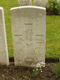 Etaples Military Cemetery - Curran, D