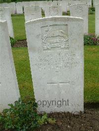 Etaples Military Cemetery - Dalton, John