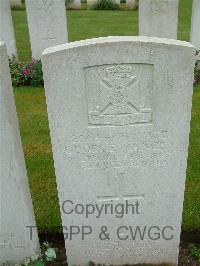 Etaples Military Cemetery - Dancey, George
