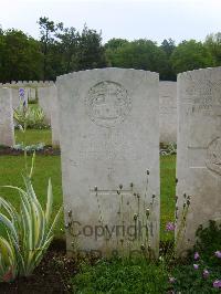 Etaples Military Cemetery - Dansey, A C