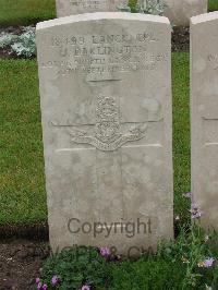 Etaples Military Cemetery - Darlington, J