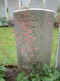 Etaples Military Cemetery - Dash, P C S