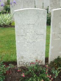 Etaples Military Cemetery - Davey, C