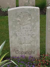 Etaples Military Cemetery - Davies, James
