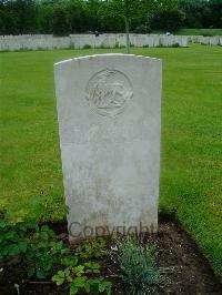 Etaples Military Cemetery - Davies, Joseph
