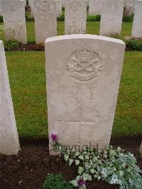Etaples Military Cemetery - Davies, Joseph Henry