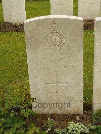 Etaples Military Cemetery - Day, G