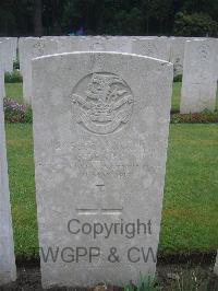 Etaples Military Cemetery - Denby, Sam