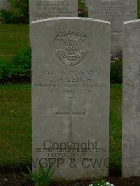 Etaples Military Cemetery - Dench, J H