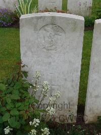 Etaples Military Cemetery - Denmark, Fredrick