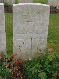 Etaples Military Cemetery - Diamond, G