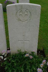Etaples Military Cemetery - Dickenson, Sidney Robert