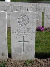Etaples Military Cemetery - Dickson, R R