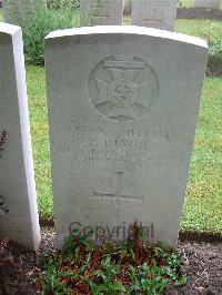 Etaples Military Cemetery - Dixon, F