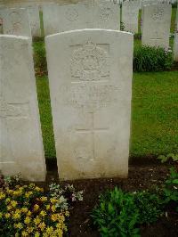 Etaples Military Cemetery - Dixon, John Dobson