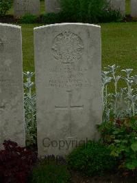 Etaples Military Cemetery - Dixon, James Ernest