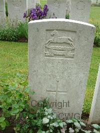 Etaples Military Cemetery - Dodd, Alfred Thomas