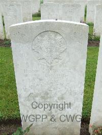 Etaples Military Cemetery - Donohoe, T