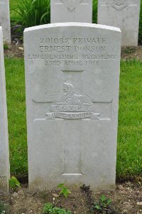 Etaples Military Cemetery - Donson, Ernest