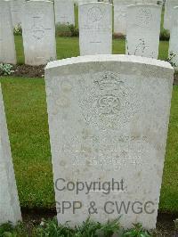 Etaples Military Cemetery - Down, Lionel Wyndham