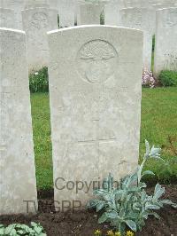 Etaples Military Cemetery - Drennan, J A