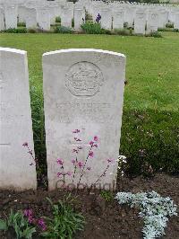 Etaples Military Cemetery - Duffin, F J