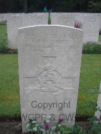 Etaples Military Cemetery - Dunbobbin, John