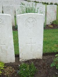 Etaples Military Cemetery - Duncan, J