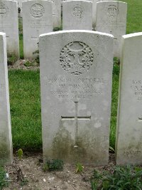 Etaples Military Cemetery - Duncan, W