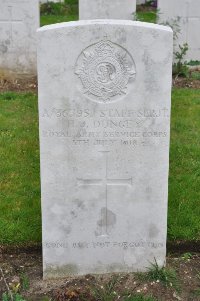 Etaples Military Cemetery - Dungey, Henry James