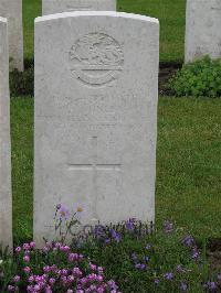 Etaples Military Cemetery - Dunley, Leonard