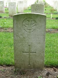 Etaples Military Cemetery - Dunshee, Ernest Roland