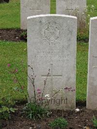 Etaples Military Cemetery - Durbridge, Reginald