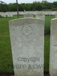 Etaples Military Cemetery - Dyer, Albert Ernest