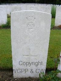 Etaples Military Cemetery - Early, Frederick Conybeare