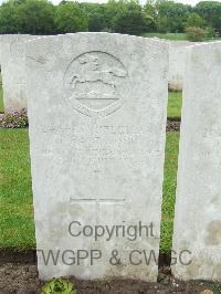 Etaples Military Cemetery - Eastwood, H