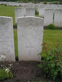 Etaples Military Cemetery - Eaton, William Ewart