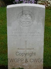 Etaples Military Cemetery - Ebdell, Thomas