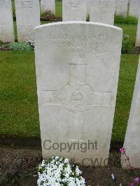 Etaples Military Cemetery - Eden, George