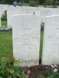 Etaples Military Cemetery - Edge, Herbert