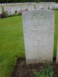 Etaples Military Cemetery - Edwards, Arthur