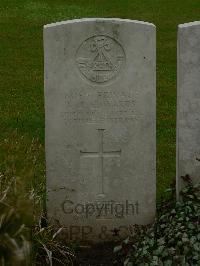 Etaples Military Cemetery - Edwards, Alfred Joseph