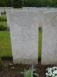 Etaples Military Cemetery - Eggleston, J