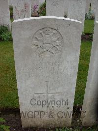 Etaples Military Cemetery - Elcock, Francis Willie
